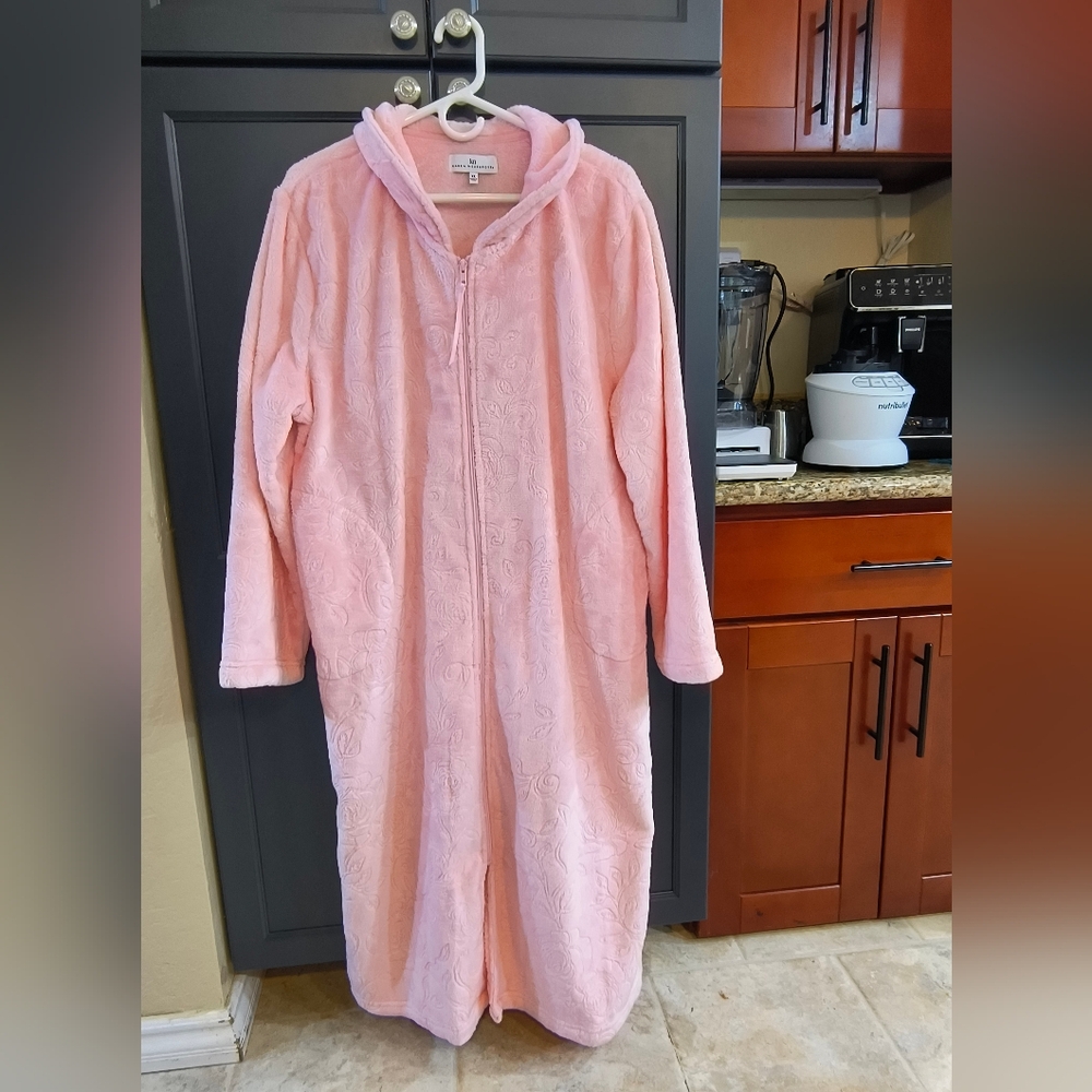 Karen Neuburger Cozy robe
